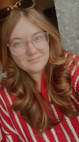 First to Finish: A queer F1 romance for fans of spicy forced proximity romcoms and formula 1 in 2025!: Book 2 (Pole Position) - Rebecca Caffrey [KSIĄŻKA]