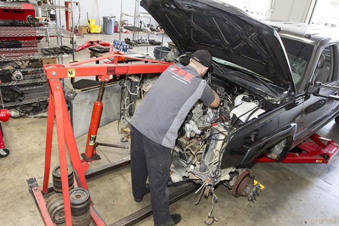 GM 6.6L Duramax Diesel V-8 Engines: How to Rebuild and Modify: How to Rebuild and Modify - John Kershaw [KSIĄŻKA]