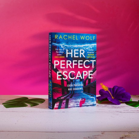 Her Perfect Escape - Rachel Wolf [KSIĄŻKA]