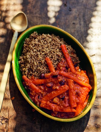High Fibre Heroes: THE INSTANT SUNDAY TIMES BESTSELLER. How to turn 12 everyday vegetables into 100 joyful, health-boosting recipes - Fearnley-Whittingsta [KSIĄŻKA]