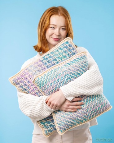 Interlocking Crochet: 50 reversible stitch patterns and five projects for the modern crocheter - Anamaria Babanica [KSIĄŻKA]