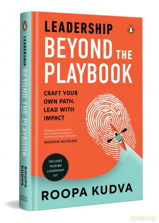 Leadership Beyond the Playbook: Craft Your Own Path. Lead with Impact - Roopa Kudva [KSIĄŻKA]