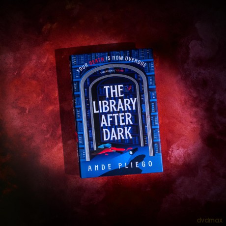 Library After Dark - Ande Pliego [KSIĄŻKA]