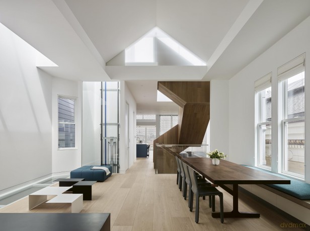 Living Heritage: Modern Interiors in Old-Town Homes - Teneues [KSIĄŻKA]