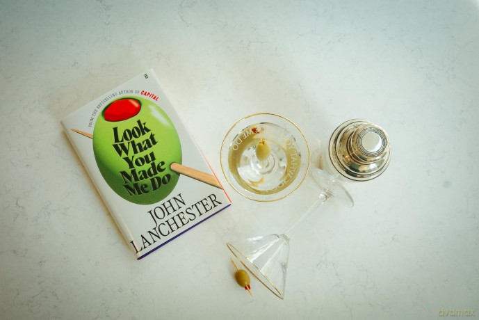 Look What You Made Me Do: The 'insanely brilliant' (Marina Hyde) Sunday Times bestseller - John Lanchester [KSIĄŻKA]