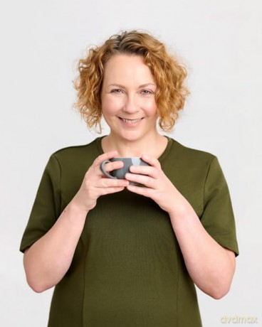Meet Your Matcha: Learn about the history, culture and health benefits of matcha with 60 creative recipes on the best ways to eat, drink and love this versatile ingredient - Erin Niimi Longhurst [KSIĄŻKA]