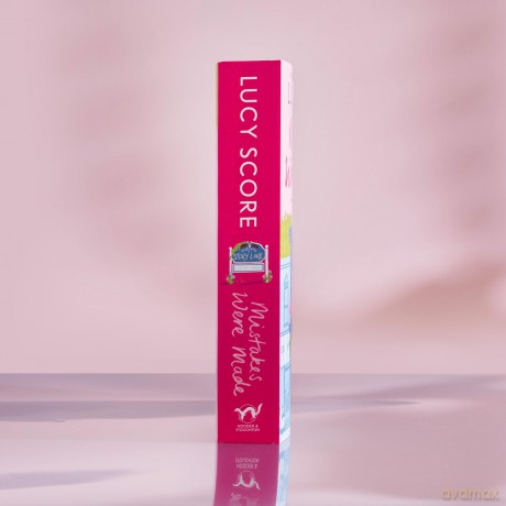 Mistakes Were Made: A totally addictive, spicy, hilarious small-town romance (Story Lake) - Lucy Score [KSIĄŻKA]