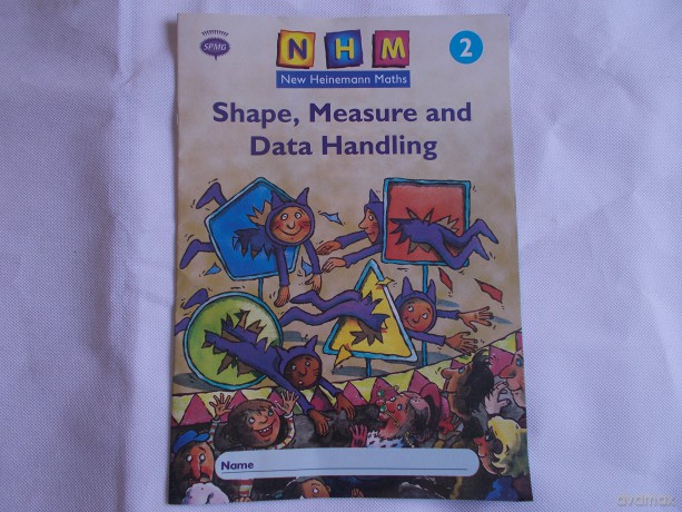 New Heinemann Maths Year 2, Shape, Measure and Data Handling Activity Book (single) [KSIĄŻKA]