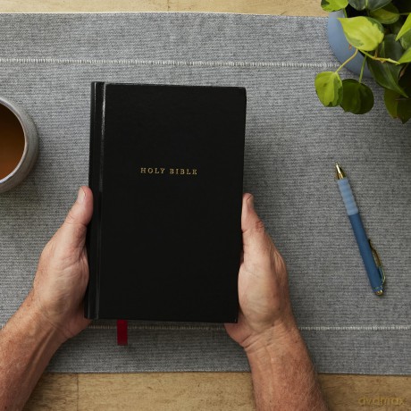 NKJV Super Giant Print New Testament, Hardcover, Red Letter, Comfort Print [KSIĄŻKA]