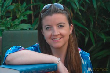 Only in New York: An Irish Times Bestseller - the irresistible, warm, charming, funny romance, new in paperback for 2026 - Melissa Hill [KSIĄŻKA]