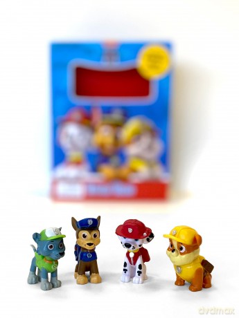 Paw Patrol Tattle Tales - Activity Books for kids, 12-page storybook, 4 figurines [KSIĄŻKA]