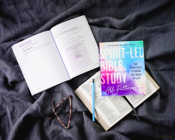 Spirit-Led Bible Study Workbook plus Streaming Video: Six Practices to Bring the Bible to Life - Patterson Alli [KSIĄŻKA]