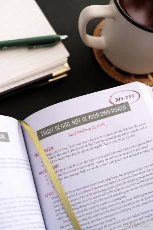 The 5-Minute Bible Study Plan for Men: 365 Days in God's Word - Compiled By Barbour [KSIĄŻKA]