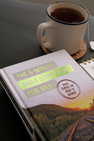 The 5-Minute Bible Study Plan for Men: 365 Days in God's Word - Compiled By Barbour [KSIĄŻKA]