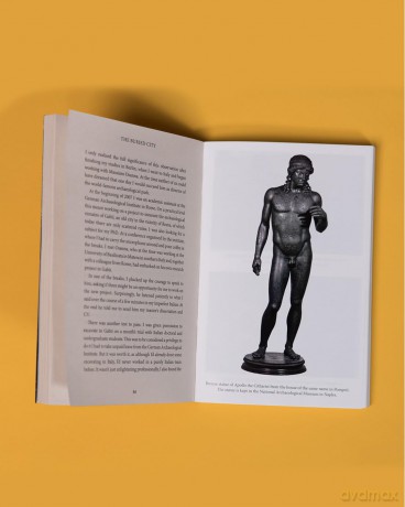 The Buried City: The Revelatory New History from the Director of Pompeii - a Sunday Times Bestseller - Gabriel Zuchtriegel [KSIĄŻKA]