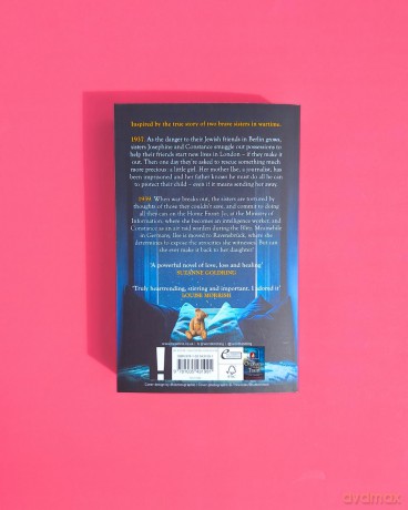 The Child at the Window: A powerful novel of love and sacrifice, inspired by true wartime events - Gill Thompson [KSIĄŻKA]