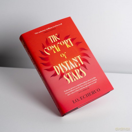 The Comfort of Distant Stars: Finalist for the Orwell Prize 2026 - I O Echeruo [KSIĄŻKA]