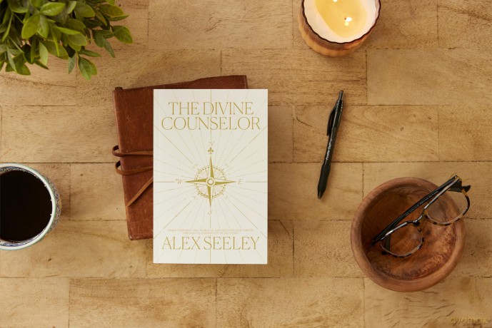The Divine Counselor: Renew Your Mind, Heal Your Soul, and Discover Your Purpose Through the Guidance of the Holy Spirit - Alex Seeley [KSIĄŻKA]
