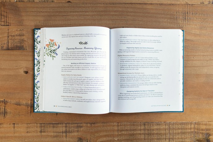 The Homeschool Bible: Everything You Need to Build a Thriving Home Education - Mandy Davis [KSIĄŻKA]