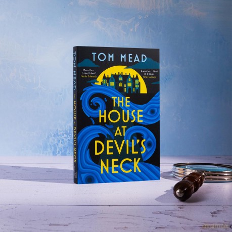 The House at Devil's Neck (A Spector Locked-Room Mystery) - Tom Mead [KSIĄŻKA]
