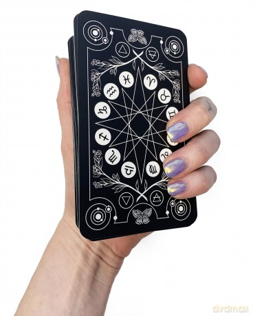 The MicroCosmic Oracle: A 60-Card Astrological Oracle (Oracle Kit Box Set with 60 Cards and Guide Book) - Julia Y [KSIĄŻKA]