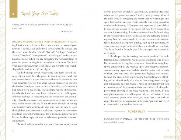 The Power in Surrender: 100 Ways to Tap into the Courage to Trust God's Plan Over Fear, Worry, and Doubt (A 100-Day Devotional) - Roberts Sarah Jakes [KSIĄŻKA]