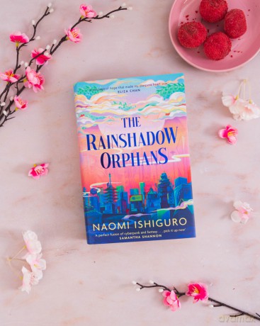 The Rainshadow Orphans: The must-read fantasy novel of 2026, from a captivating new voice in the genre: Volume 1 - Naomi Ishiguro [KSIĄŻKA]