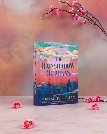 The Rainshadow Orphans: The must-read fantasy novel of 2026, from a captivating new voice in the genre: Volume 1 - Naomi Ishiguro [KSIĄŻKA]