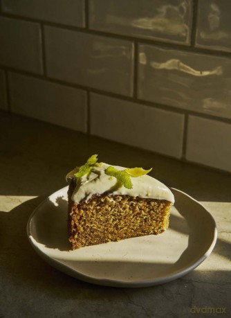 The Swedish Cookbook: Lagom flavours for the modern kitchen - Niklas Ekstedt [KSIĄŻKA]