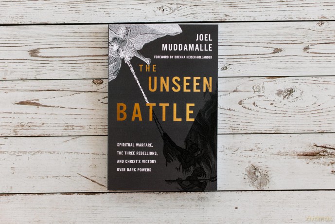 The Unseen Battle: Spiritual Warfare, the Three Rebellions, and Christ's Victory Over Dark Powers - Muddamalle Joel [KSIĄŻKA]