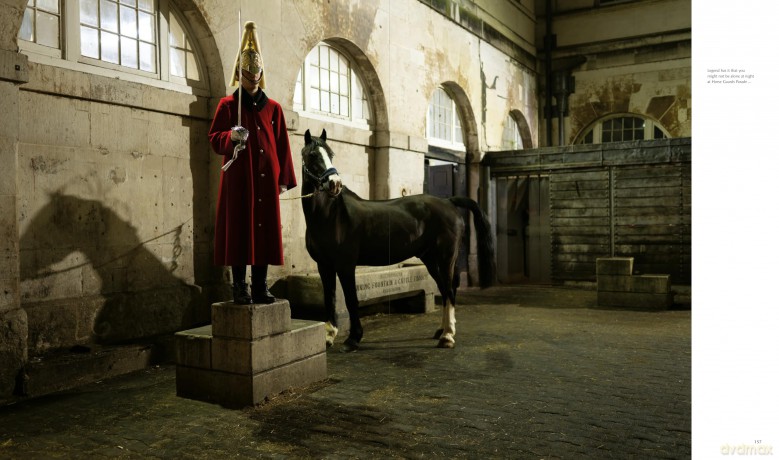Trusted Guardians: Inside the Mounted Regiment - Glen Rokeberg [KSIĄŻKA]