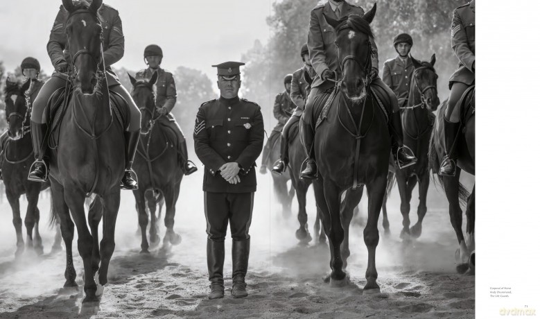 Trusted Guardians: Inside the Mounted Regiment - Glen Rokeberg [KSIĄŻKA]