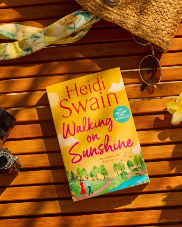 Walking On Sunshine - Heidi Swain [KSIĄŻKA]