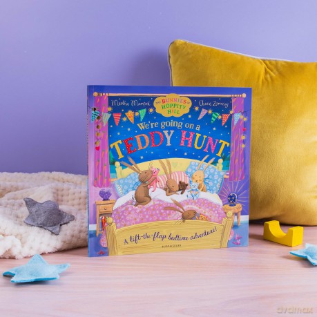 We're Going on a Teddy Hunt: A Bedtime Lift-the-Flap Adventure (The Bunnies of Hoppity Hill) - Martha Mumford [KSIĄŻKA]