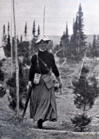 Wildly Different: Five Women Who Reclaimed Nature in a Man's World - Sarah Lonsdale [KSIĄŻKA]