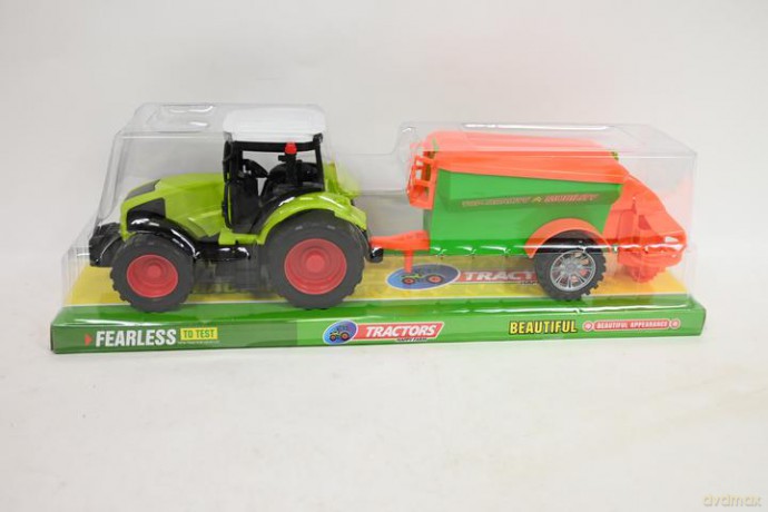 Traktor z maszyną rolniczą 17990