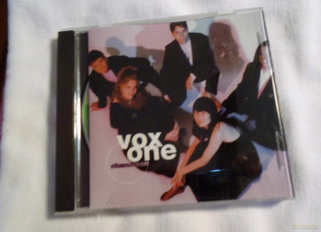 Vox One: Chameleon [CD]