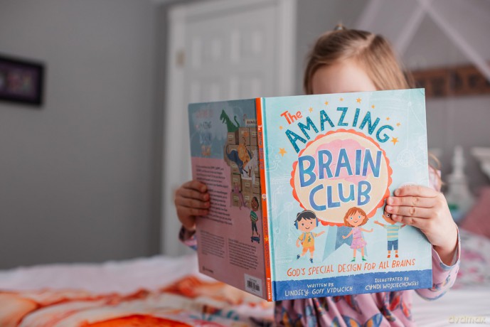 Amazing Brain Club Hb [KSIĄŻKA]
