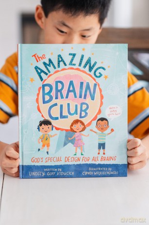 Amazing Brain Club Hb [KSIĄŻKA]