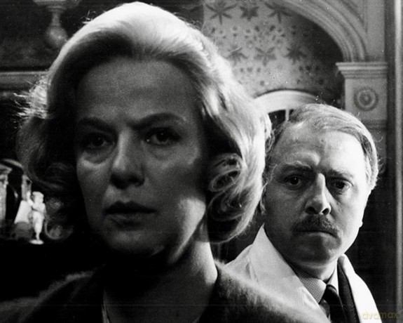 An Einem Trueben Nachmittag (Seance On A Wet Afternoon) [DVD]