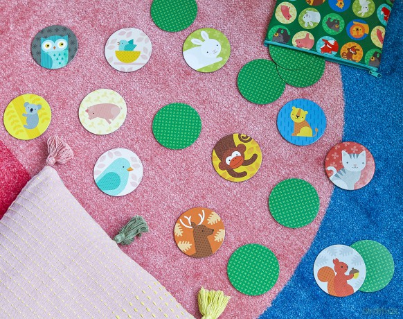 Animals + Babies Matching Game [KSIĄŻKA]