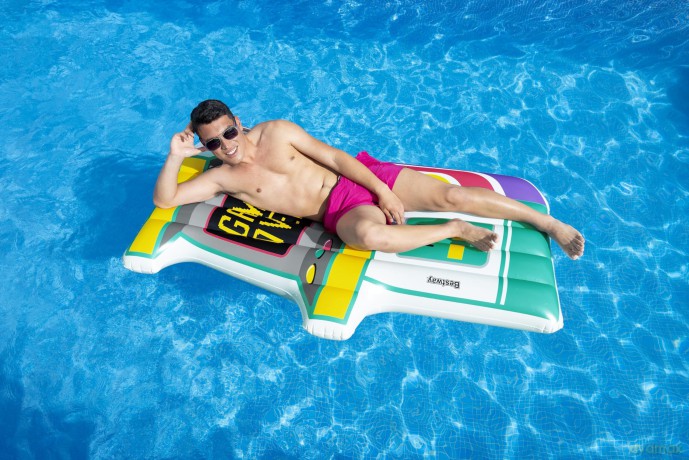 Dmuchany materac Aqua Arcade Luftmaratze