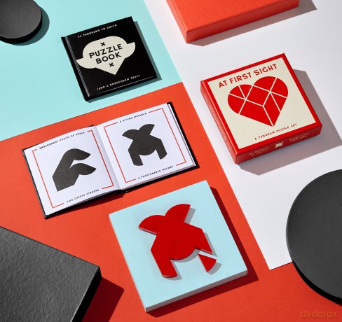 At First Sight Tangram Puzzle [KSIĄŻKA]