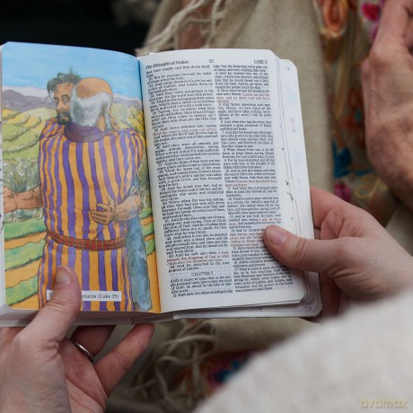 Babys First Bible Hb [KSIĄŻKA]