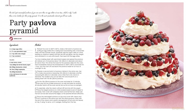 Baking With Mary Berry [KSIĄŻKA]