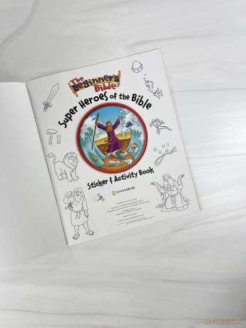 Beginners Bible Super Her [KSIĄŻKA]