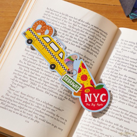 Big Apple Paper Bookmark [KSIĄŻKA]