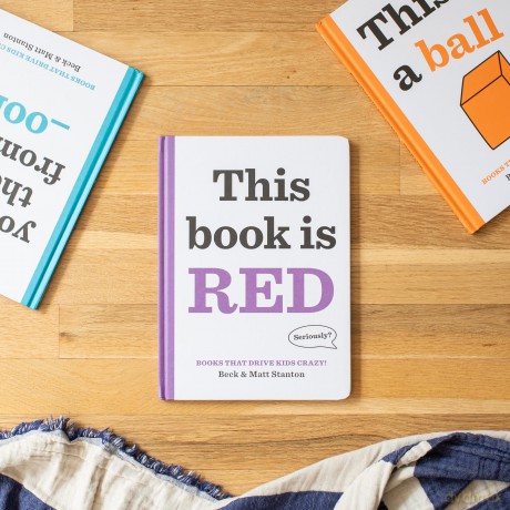 Books That Drive Kids CRAZY This Book Is Red [KSIĄŻKA]
