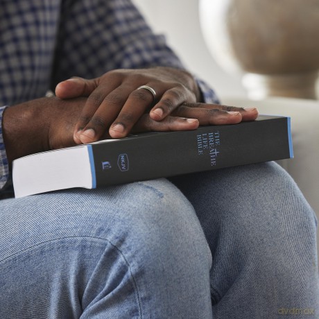 Breathe Life Holy Bible F [KSIĄŻKA]