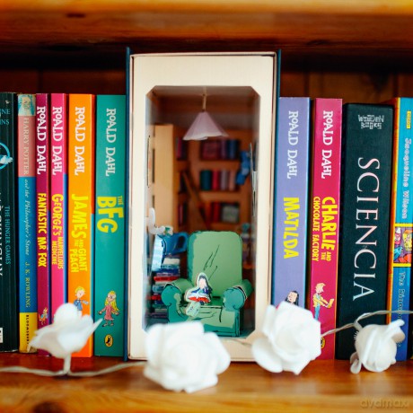 BYO Roald Dahl Matilda Book Nook [KSIĄŻKA]